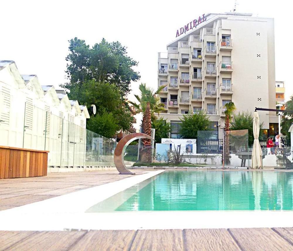 Hotel Admiral - On The Beach リッチョーネ エクステリア 写真