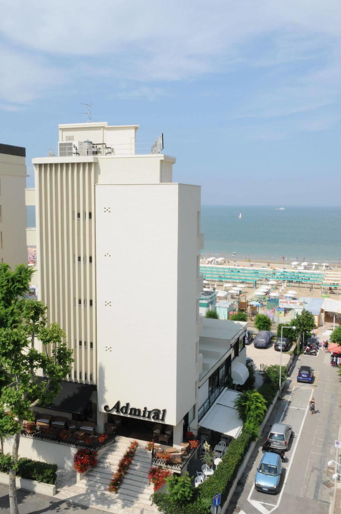Hotel Admiral - On The Beach リッチョーネ エクステリア 写真